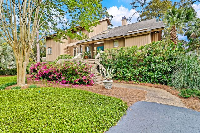 12 Red Cardinal Rd, Hilton Head Island, SC 29928