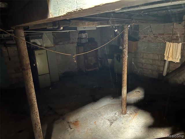 1452 W Euclid Street, Detroit, MI 48206