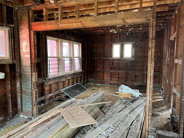 1452 W Euclid Street, Detroit, MI 48206