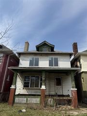 1452 W Euclid Street, Detroit, MI 48206