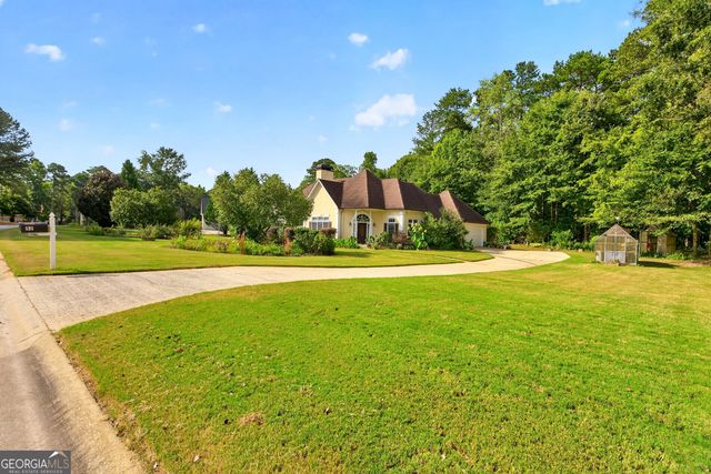 52 Braves Crossing Court, Sharpsburg, GA 30277