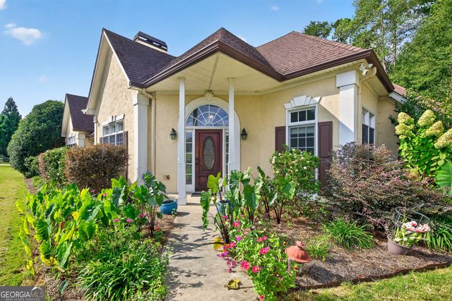 52 Braves Crossing Court, Sharpsburg, GA 30277