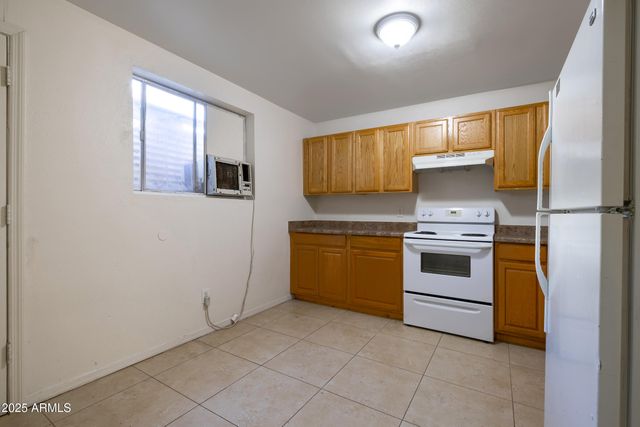 325 S PIONEER --, Mesa, AZ 85204