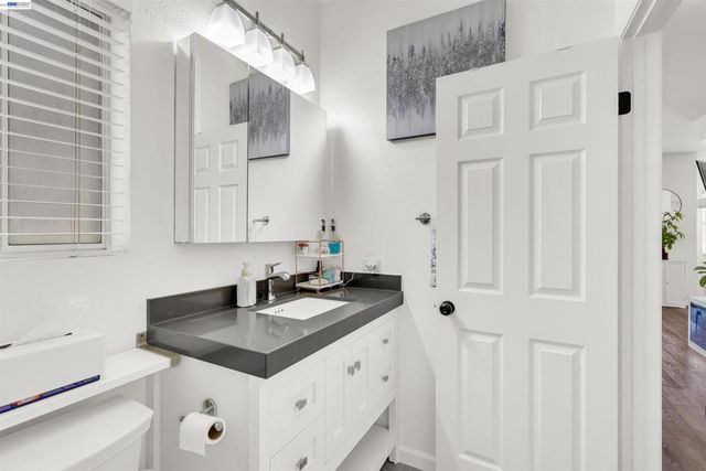 8170 Mountain View Dr C, Pleasanton, CA 94588