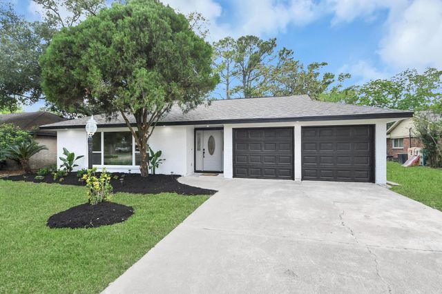 2407 Crestdale Dr, Houston, TX 77080