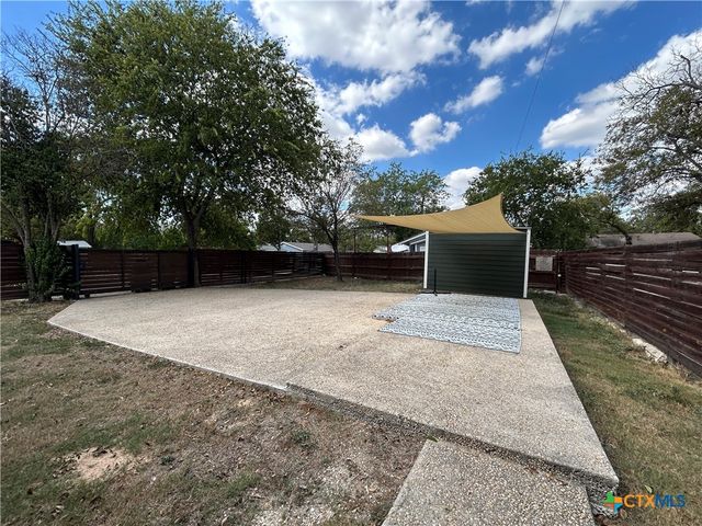 1698 W Bridge Street, New Braunfels, TX 78130