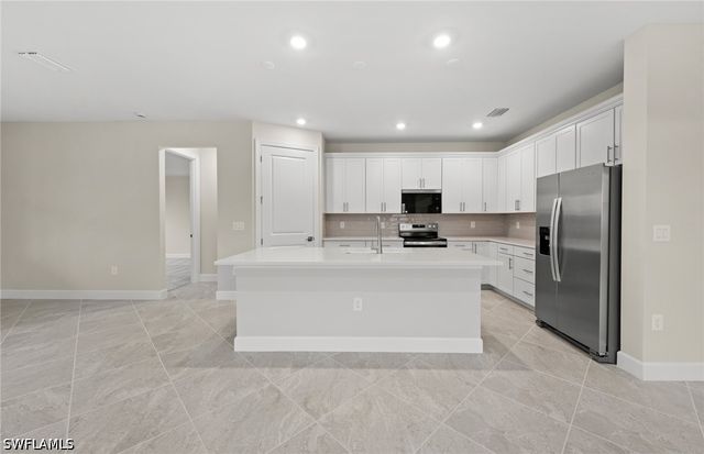 16624 Ash Grove LN, Alva, FL 33920