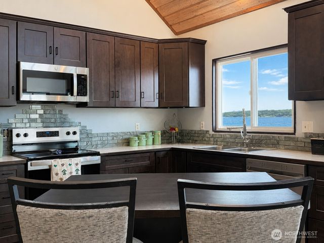 14 H South Beach Drive, Hat Island, WA 98206