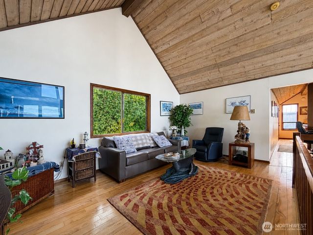 14 H South Beach Drive, Hat Island, WA 98206