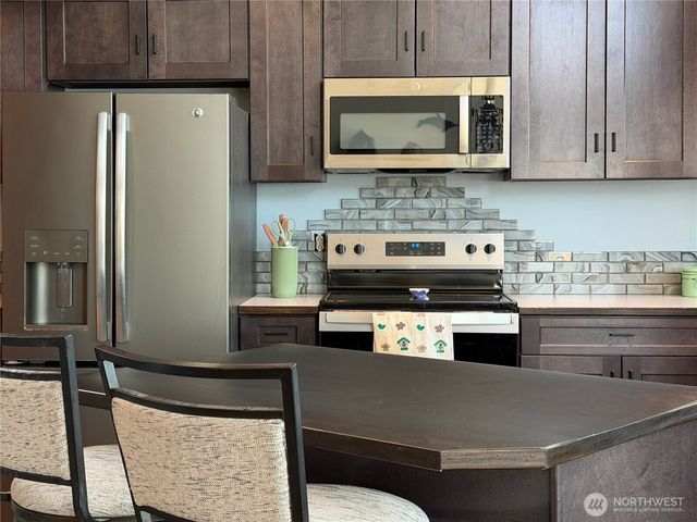 14 H South Beach Drive, Hat Island, WA 98206