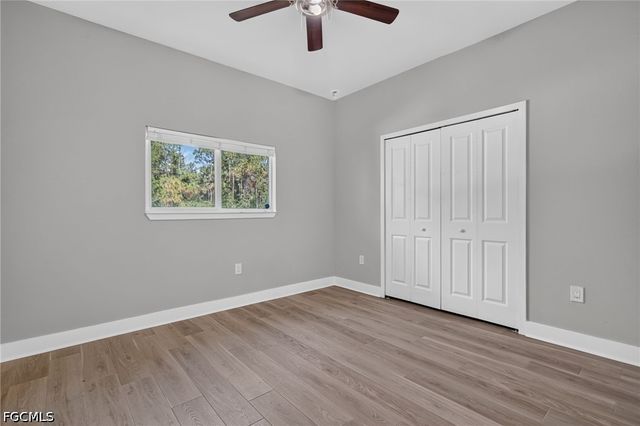 2010 Robert AVE, Alva, FL 33920