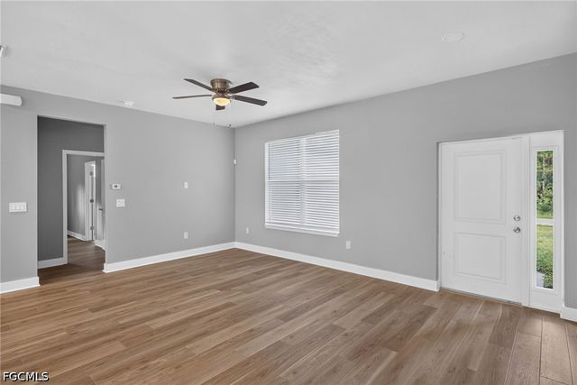 2010 Robert AVE, Alva, FL 33920