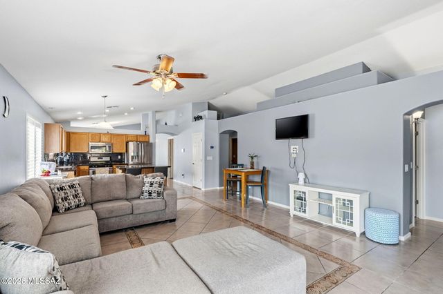 6943 W Harcuvar Drive, Tucson, AZ 85743