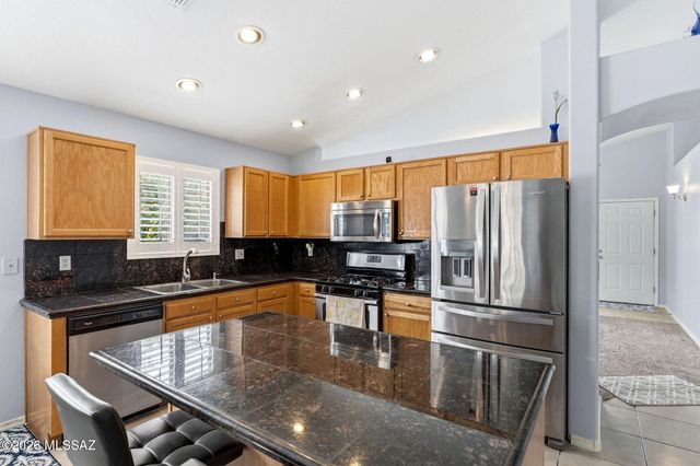 6943 W Harcuvar Drive, Tucson, AZ 85743