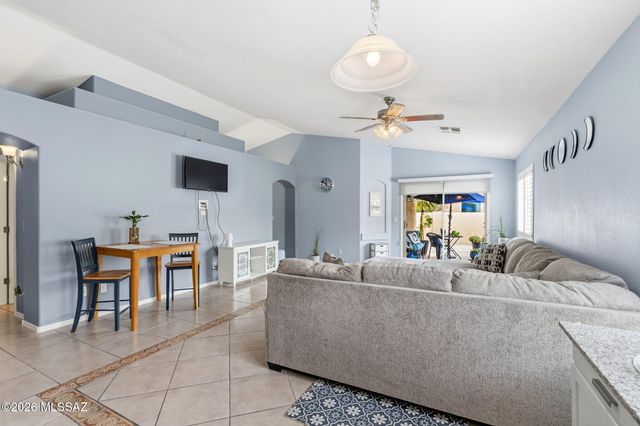 6943 W Harcuvar Drive, Tucson, AZ 85743