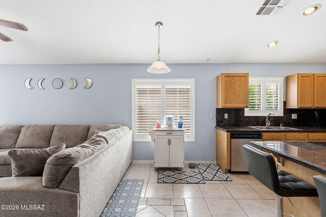 6943 W Harcuvar Drive, Tucson, AZ 85743