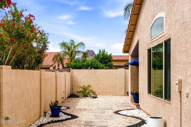 6943 W Harcuvar Drive, Tucson, AZ 85743