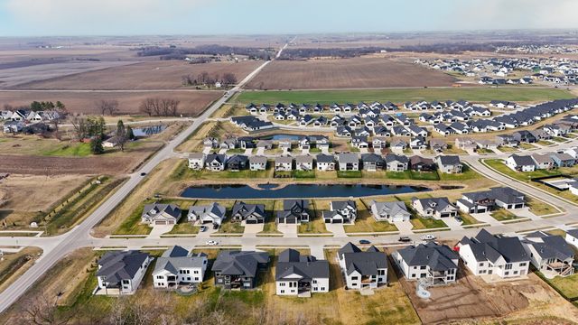 18328 Tanglewood Drive, Clive, IA 50325