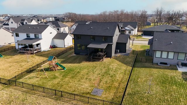 18328 Tanglewood Drive, Clive, IA 50325
