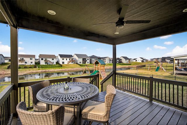 18328 Tanglewood Drive, Clive, IA 50325