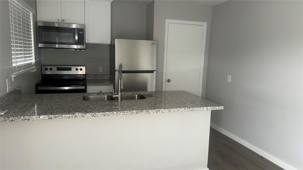 1660 Richmond Avenue 12, Houston, TX 77006