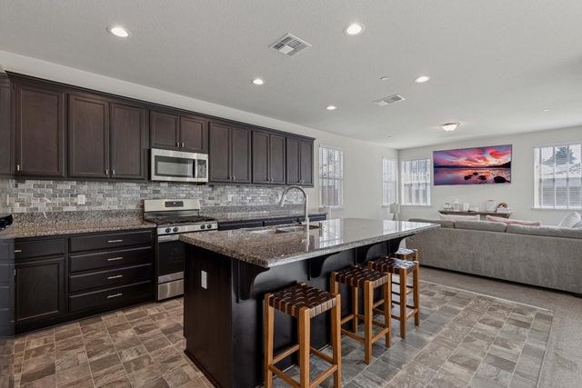 3264 Showcase Way, Modesto, CA 95356