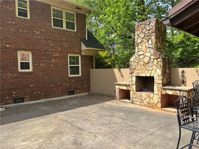 421 Inwood Road, Asheboro, NC 27205
