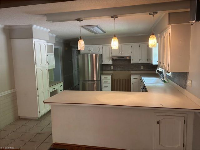 421 Inwood Road, Asheboro, NC 27205