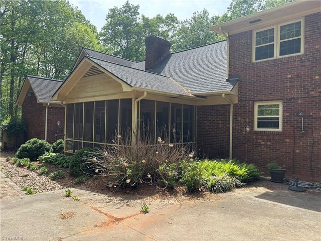 421 Inwood Road, Asheboro, NC 27205