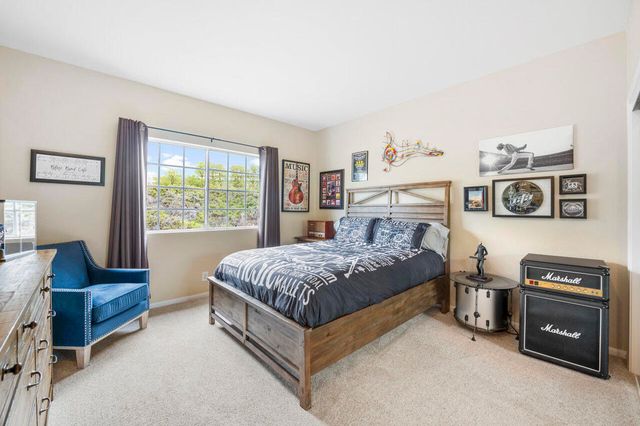 30012 Mckenna Heights Court, Valley Center, CA 92082