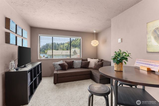 8331 E State Route 106, Union, WA 98592