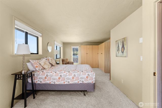 8331 E State Route 106, Union, WA 98592