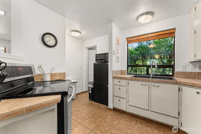 8331 E State Route 106, Union, WA 98592