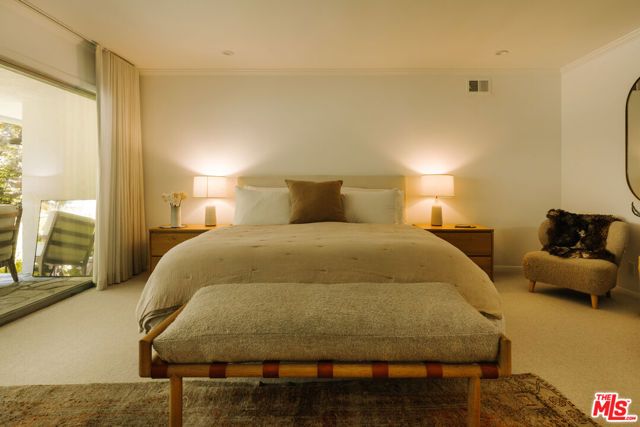 2610 Mandeville Canyon Road, Los Angeles, CA 90049