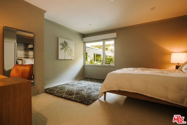 2610 Mandeville Canyon Road, Los Angeles, CA 90049