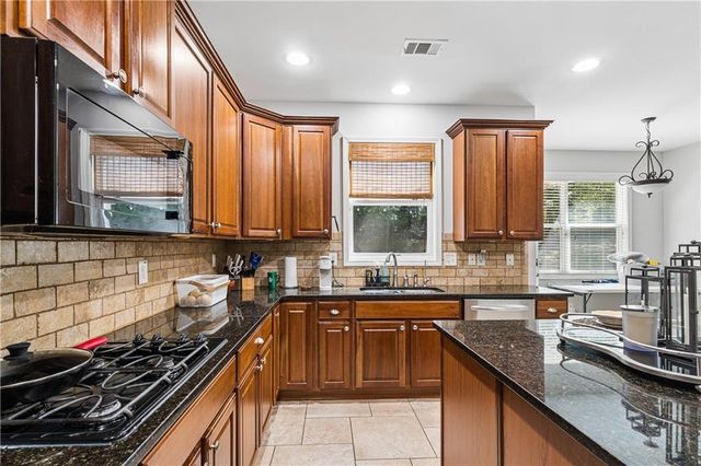 100 Northbrooke Trace, Woodstock, GA 30188