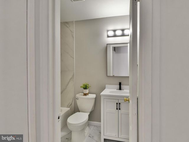 10216 RIDGELINE DR, Montgomery Village, MD 20886