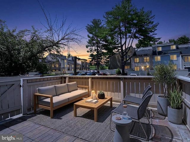 10216 RIDGELINE DR, Montgomery Village, MD 20886