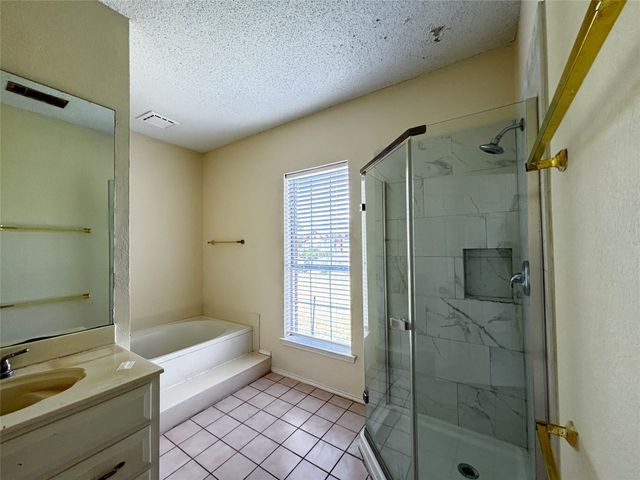 2812 Clearmeadow Drive, Mesquite, TX 75181