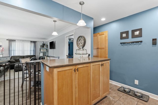5006 Zenith Avenue N, Brooklyn Center, MN 55429