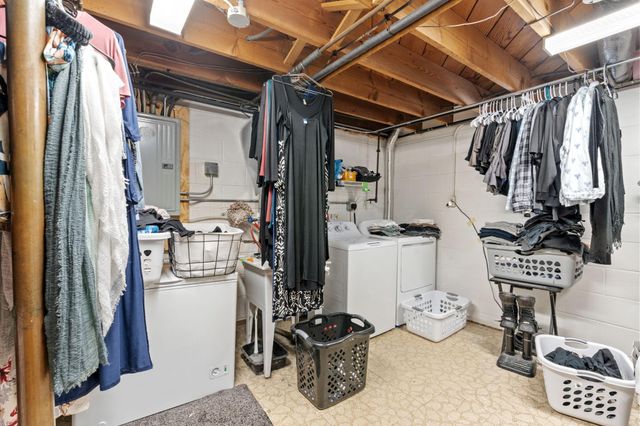 5006 Zenith Avenue N, Brooklyn Center, MN 55429