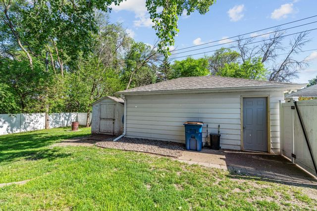 5006 Zenith Avenue N, Brooklyn Center, MN 55429
