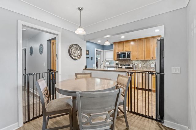 5006 Zenith Avenue N, Brooklyn Center, MN 55429