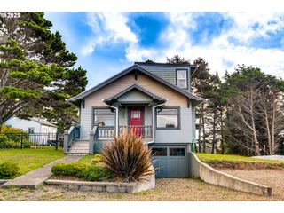 1610 Ne 13TH St, Lincoln City, OR 97367