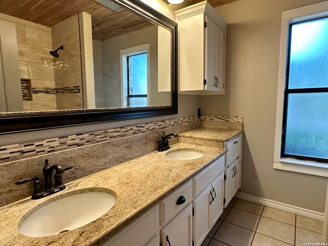 1147 SUMMIT CREST, San Antonio, TX 78258