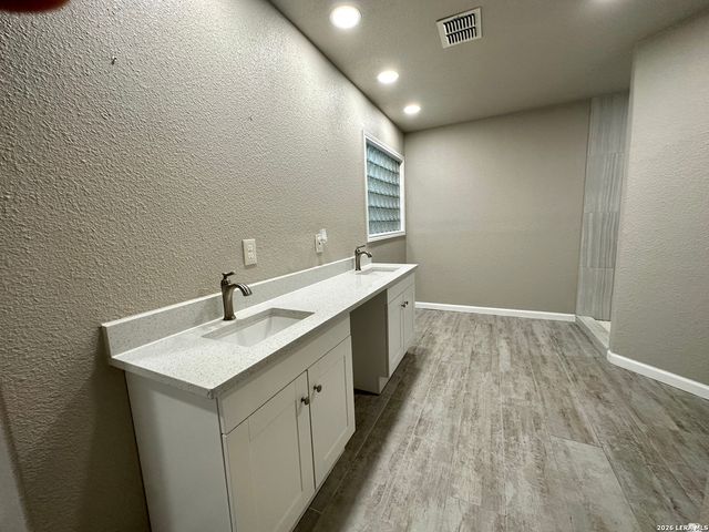 1147 SUMMIT CREST, San Antonio, TX 78258