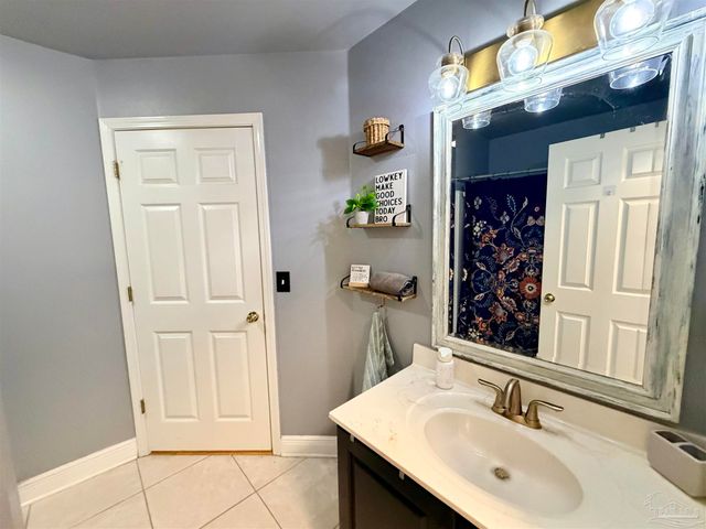 10355 Foggy Bottom Rd, Pensacola, FL 32507