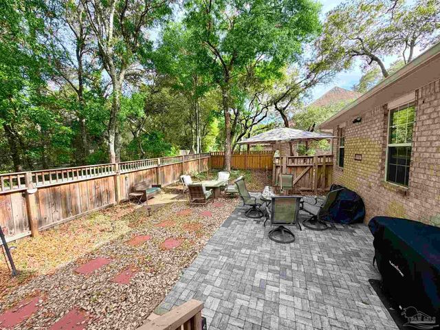 10355 Foggy Bottom Rd, Pensacola, FL 32507