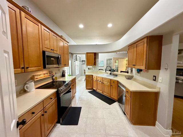 10355 Foggy Bottom Rd, Pensacola, FL 32507