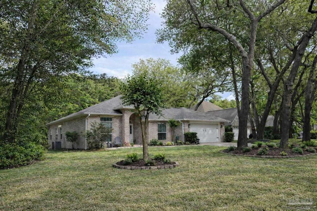 10355 Foggy Bottom Rd, Pensacola, FL 32507